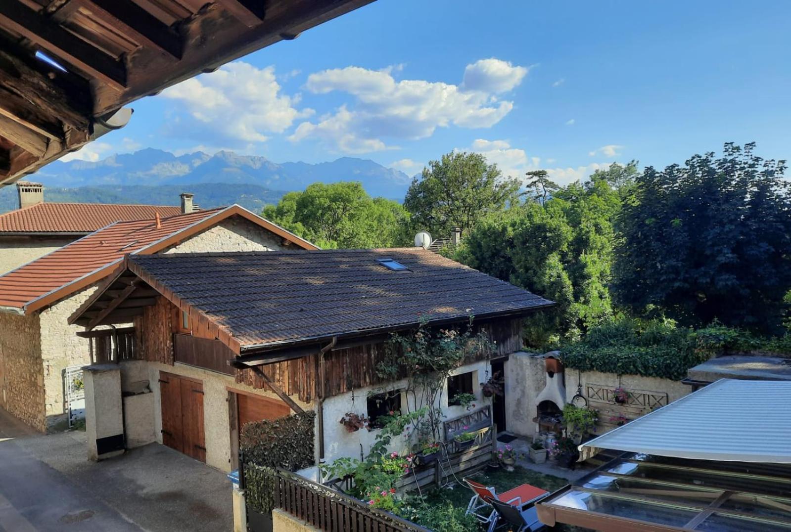 Maison De Village Au Pied De La Montagne Lumbin Ngoại thất bức ảnh